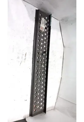 INTERNATIONAL 4700 Step