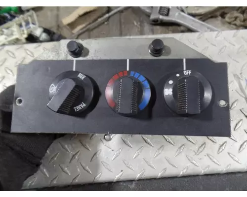 INTERNATIONAL 4700 Temperature Control