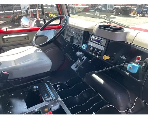 INTERNATIONAL 4700 Vehicle For Sale