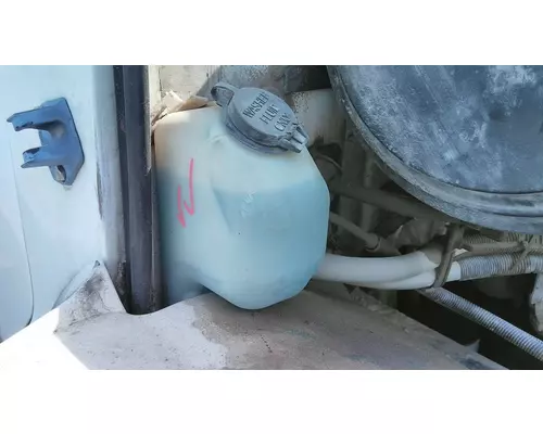 INTERNATIONAL 4700 WINDSHIELD WASHER RESERVOIR