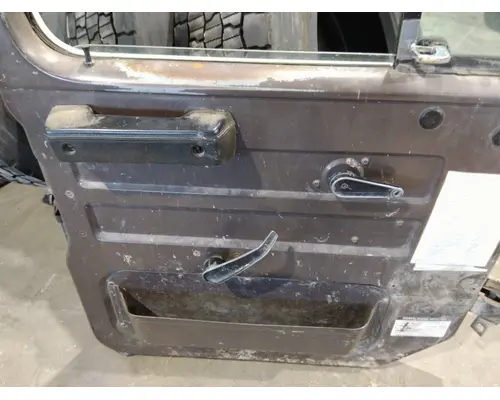 INTERNATIONAL 4900 1990-2002 DOOR ASSEMBLY, FRONT