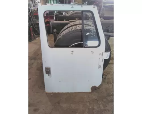 INTERNATIONAL 4900 1990-2002 DOOR ASSEMBLY, FRONT