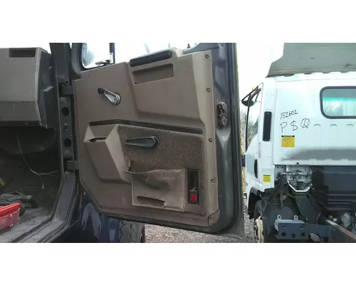 INTERNATIONAL 4900 1990-2002 DOOR ASSEMBLY, FRONT
