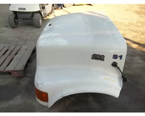 INTERNATIONAL 4900 1990-2002 HOOD