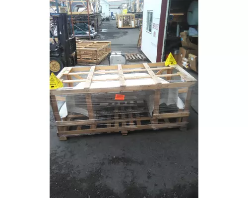INTERNATIONAL 4900 1990-2002 HOOD