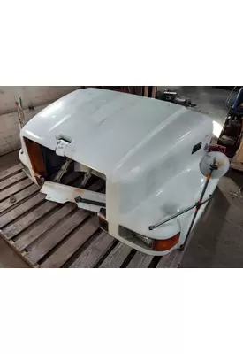 INTERNATIONAL 4900 1990-2002 HOOD