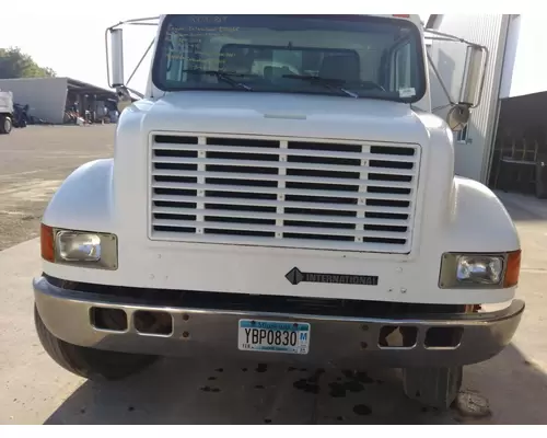 INTERNATIONAL 4900 1990-2002 HOOD