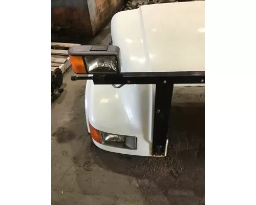 INTERNATIONAL 4900 1990-2002 HOOD