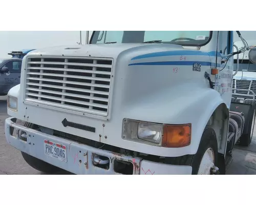 INTERNATIONAL 4900 1990-2002 HOOD