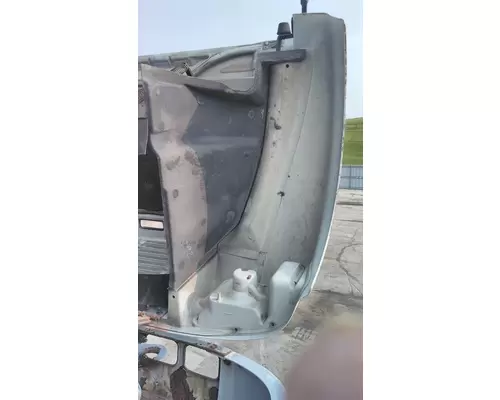 INTERNATIONAL 4900 1990-2002 HOOD