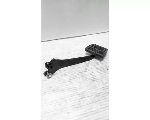 INTERNATIONAL 4900 Accelerator Parts