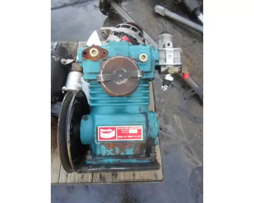 INTERNATIONAL 4900 Air Compressor