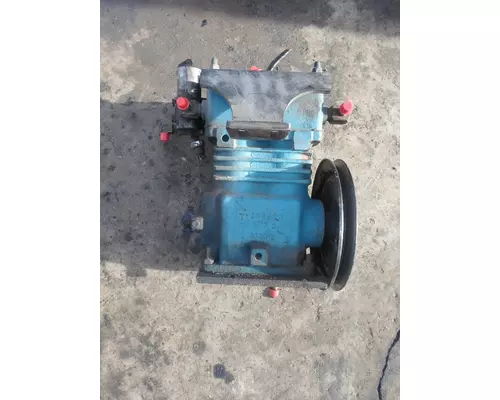 INTERNATIONAL 4900 Air Compressor