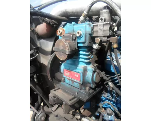 INTERNATIONAL 4900 Air Compressor