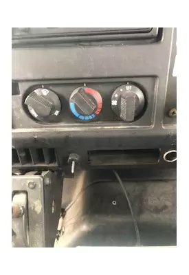 INTERNATIONAL 4900 Air Conditioning Climate Control