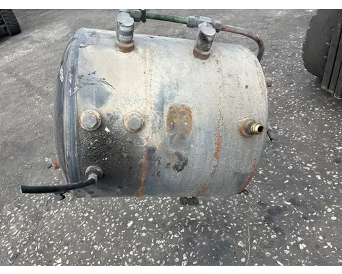 INTERNATIONAL 4900 Air Tank