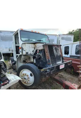 INTERNATIONAL 4900 Alternator