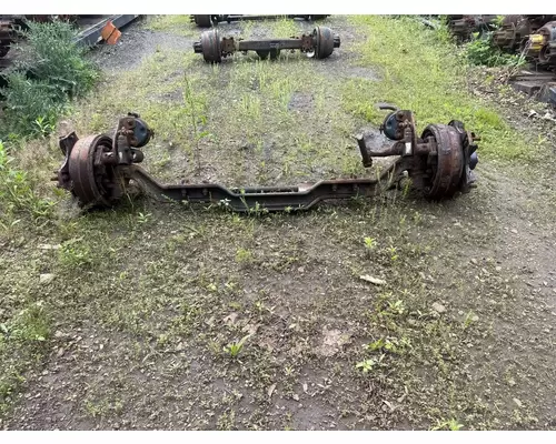 INTERNATIONAL 4900 Axle Beam (Front)