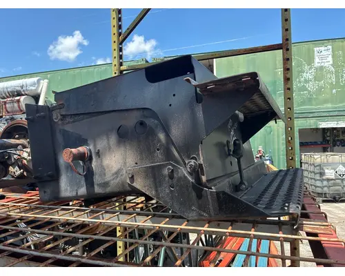 INTERNATIONAL 4900 Battery Box