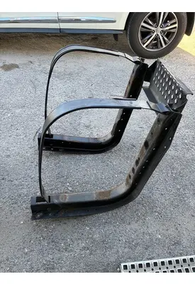 INTERNATIONAL 4900 Brackets, Misc.