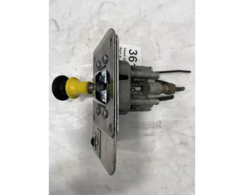 INTERNATIONAL 4900 Brake Proportioning Valve