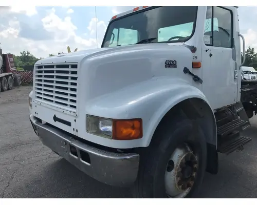 INTERNATIONAL 4900 Bumper Assembly, Front