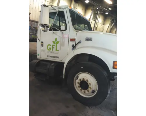 INTERNATIONAL 4900 CAB