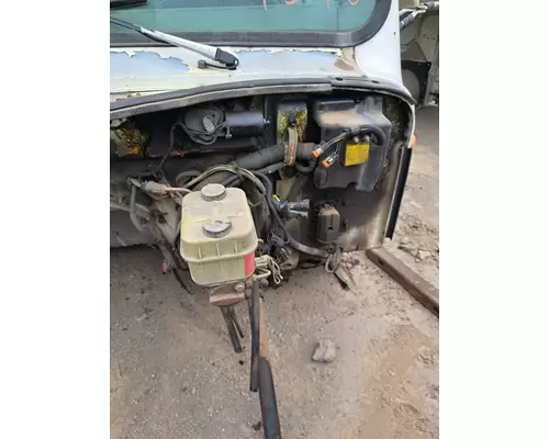 INTERNATIONAL 4900 Cab Mount