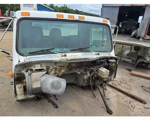 INTERNATIONAL 4900 Cab or Cab Mount