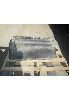 INTERNATIONAL 4900 Charge Air Cooler (ATAAC)