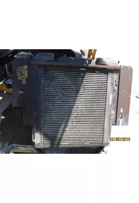 INTERNATIONAL 4900 Charge Air Cooler (ATAAC)
