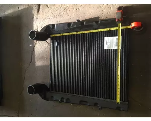 INTERNATIONAL 4900 Charge Air Cooler (ATAAC)