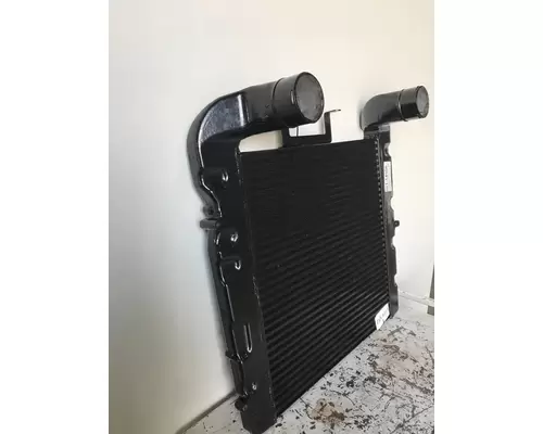 INTERNATIONAL 4900 Charge Air Cooler