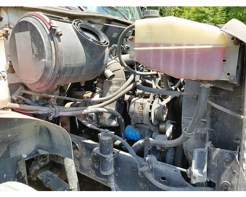 INTERNATIONAL 4900 Complete Vehicle