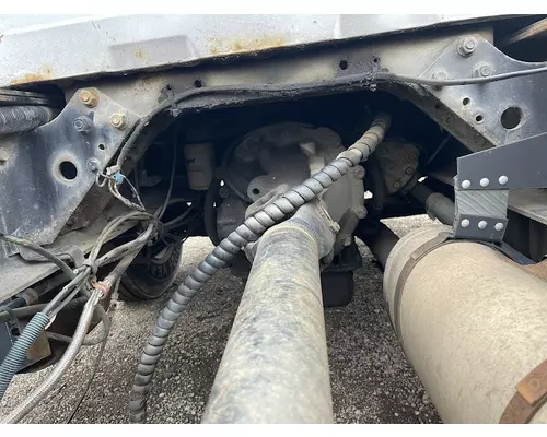 INTERNATIONAL 4900 Complete Vehicle
