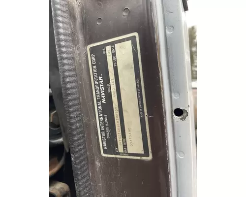 INTERNATIONAL 4900 Complete Vehicle