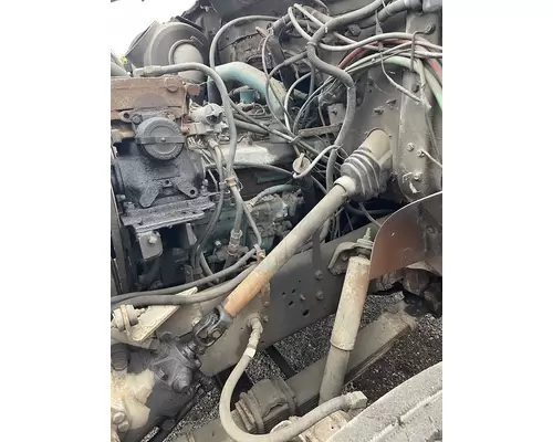 INTERNATIONAL 4900 Complete Vehicle