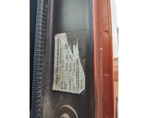 INTERNATIONAL 4900 Complete Vehicle