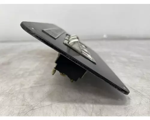 INTERNATIONAL 4900 Dash  Console Switch