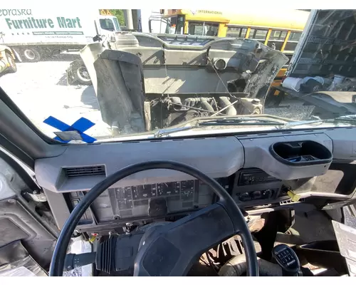 INTERNATIONAL 4900 Dash Assembly