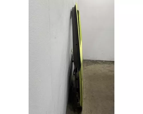 INTERNATIONAL 4900 Door Assembly, Front