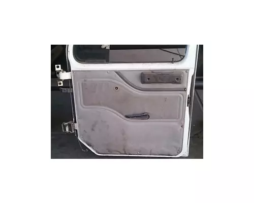 INTERNATIONAL 4900 Door Assembly, Front