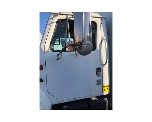 INTERNATIONAL 4900 Door Assembly, Front