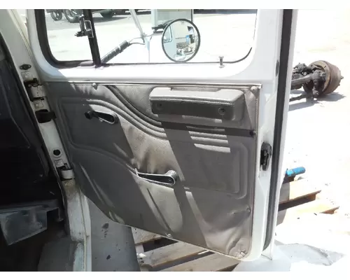 INTERNATIONAL 4900 Door Assembly, Front