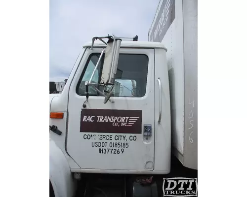 INTERNATIONAL 4900 Door Assembly, Front