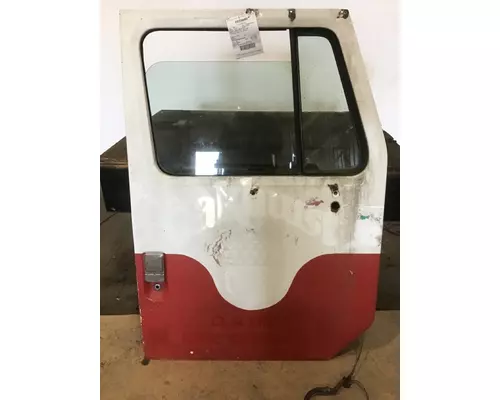 INTERNATIONAL 4900 Door Assembly