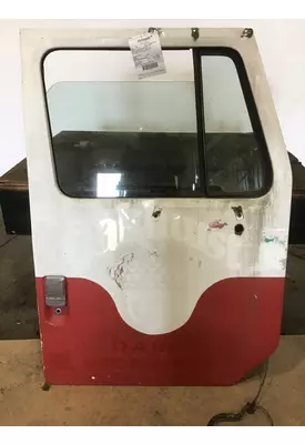 INTERNATIONAL 4900 Door Assembly