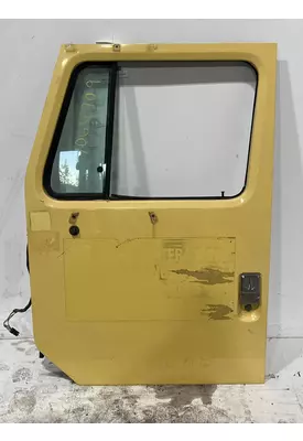 INTERNATIONAL 4900 Door Assembly