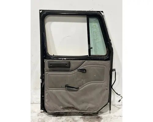 INTERNATIONAL 4900 Door Assembly