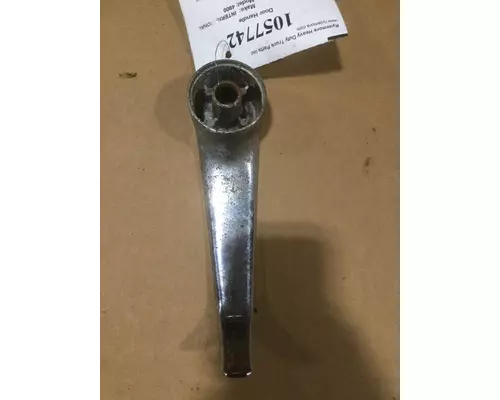 INTERNATIONAL 4900 Door Handle